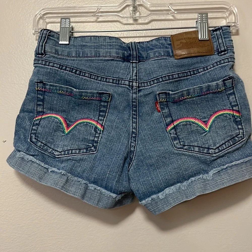 Levi’s cute jean shorts. Bright colored embroidered pockets. Sz 16 slim - Picture 1 of 4